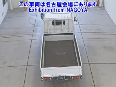 Toyota DYNA  с аукциона в Японии