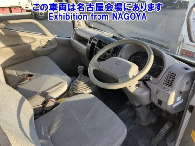 Toyota DYNA  с аукциона в Японии