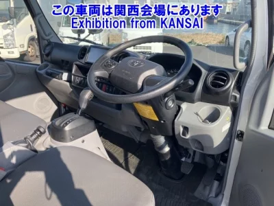 Toyota DYNA  с аукциона в Японии