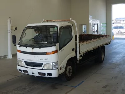 Toyota DYNA  с аукциона в Японии