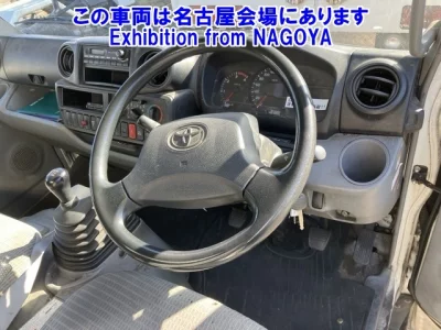 Toyota DYNA  с аукциона в Японии