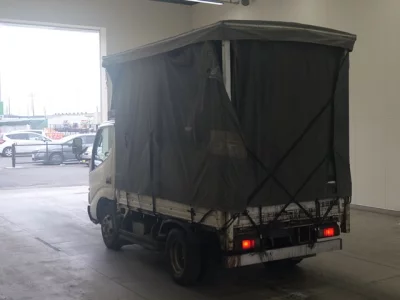 Toyota DYNA  с аукциона в Японии