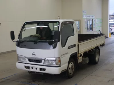 Nissan ATLAS  с аукциона в Японии