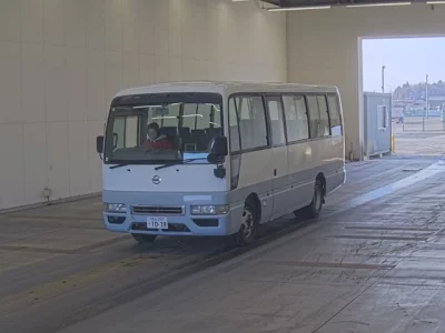 Nissan BUS