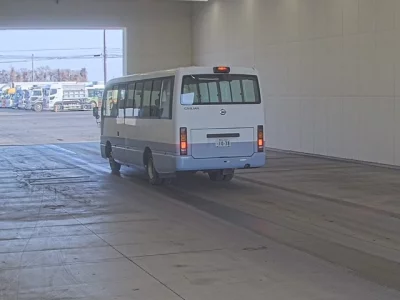 Nissan BUS