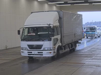 Nissan TRUCK  с аукциона в Японии