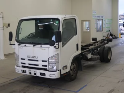 Isuzu ELF