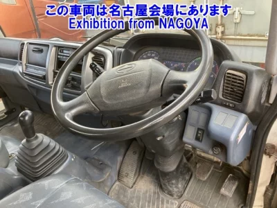 Hino TRUCK