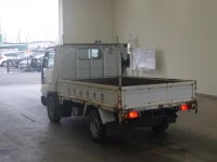 Nissan TRUCK лот № 1152 оценка 3.5  с аукциона в Японии 1