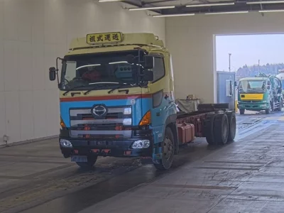 Hino TRUCK