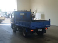 Mitsubishi FUSO TRUCK лот № 1374 оценка 3.5  с аукциона в Японии 1