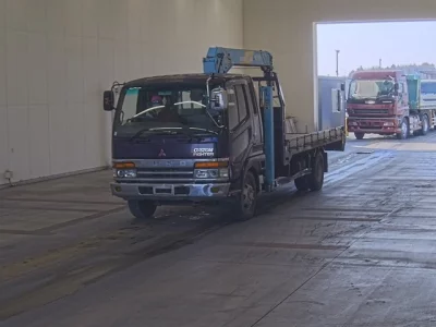 Mitsubishi FUSO TRUCK  с аукциона в Японии