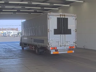 Mitsubishi FUSO TRUCK  с аукциона в Японии