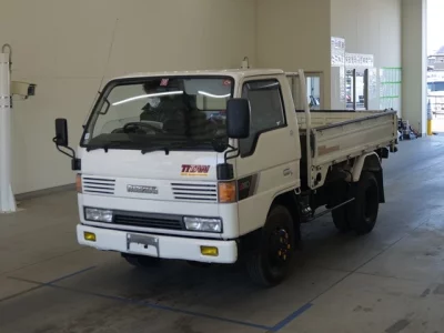 Mazda TITAN  с аукциона в Японии