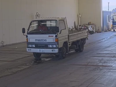 Mazda TITAN  с аукциона в Японии