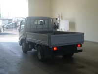 Hino DUTRO лот № 1390 оценка R  с аукциона в Японии 1