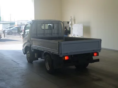 Hino DUTRO  с аукциона в Японии