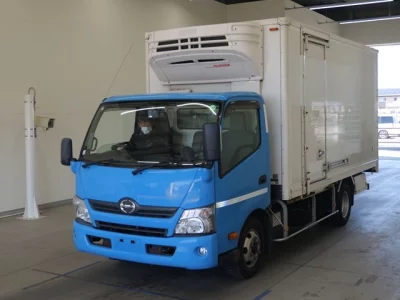 Hino DUTRO  с аукциона в Японии