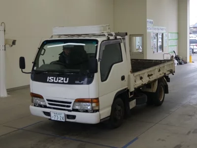 Isuzu ELF