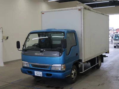 Isuzu ELF