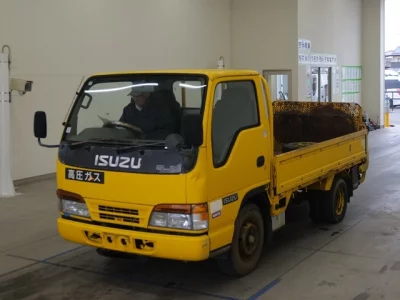 Isuzu ELF