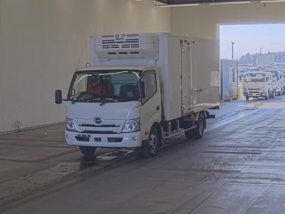 Hino DUTRO  с аукциона в Японии