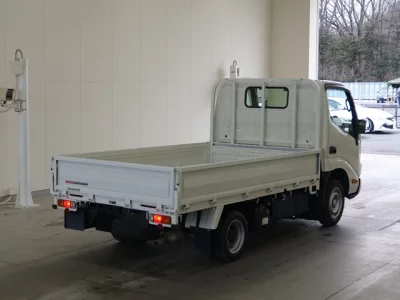 Hino TRUCK