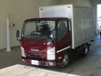 Isuzu ELF