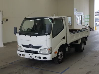 Hino DUTRO  с аукциона в Японии