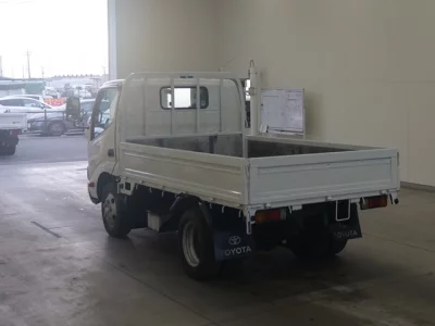 Hino DUTRO  с аукциона в Японии