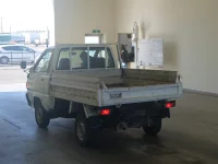 Toyota TOWN ACE TRUCK лот № 1523 оценка 2  с аукциона в Японии 1