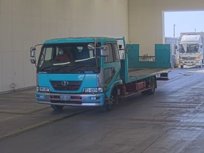 Nissan TRUCK  с аукциона в Японии