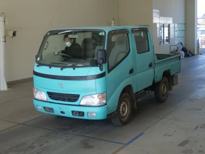 Toyota DYNA  с аукциона в Японии