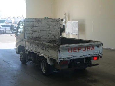Toyota DYNA  с аукциона в Японии