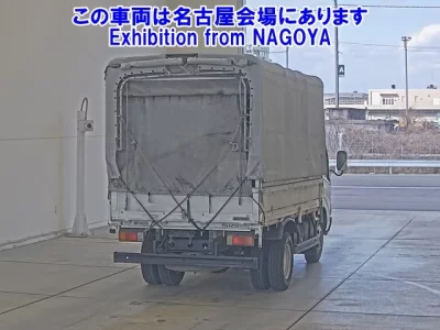 Toyota DYNA  с аукциона в Японии