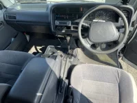 Toyota HIACE VAN лот № 20077 оценка 3.5  с аукциона в Японии 3