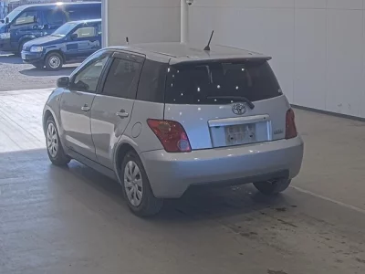 Toyota IST