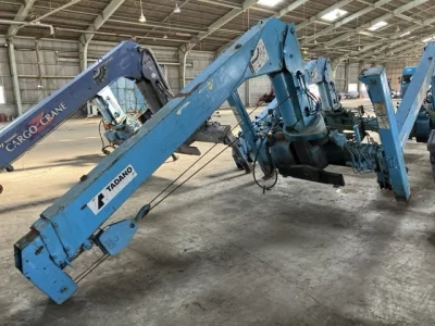 TADANO CRANE