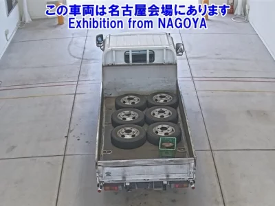 Hino DUTRO  с аукциона в Японии