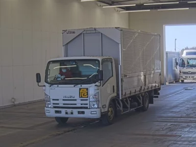 Isuzu ELF