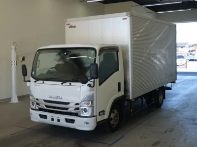 Isuzu ELF