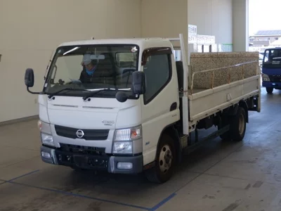 Nissan TRUCK  с аукциона в Японии