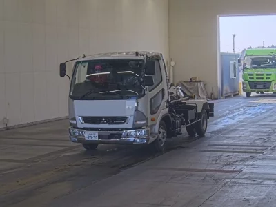 Mitsubishi FUSO FIGHTER  с аукциона в Японии