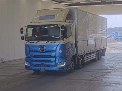 Hino PROFIA  с аукциона в Японии