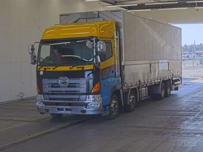 Hino PROFIA  с аукциона в Японии