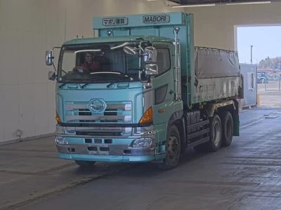 Hino TRUCK