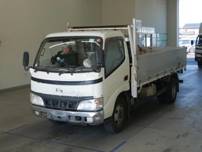 Hino DUTRO  с аукциона в Японии