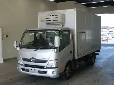 Hino DUTRO  с аукциона в Японии