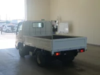 Toyota DYNA лот № 1587 оценка 3  с аукциона в Японии 1