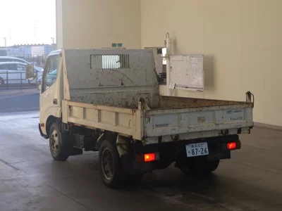 Toyota DYNA  с аукциона в Японии